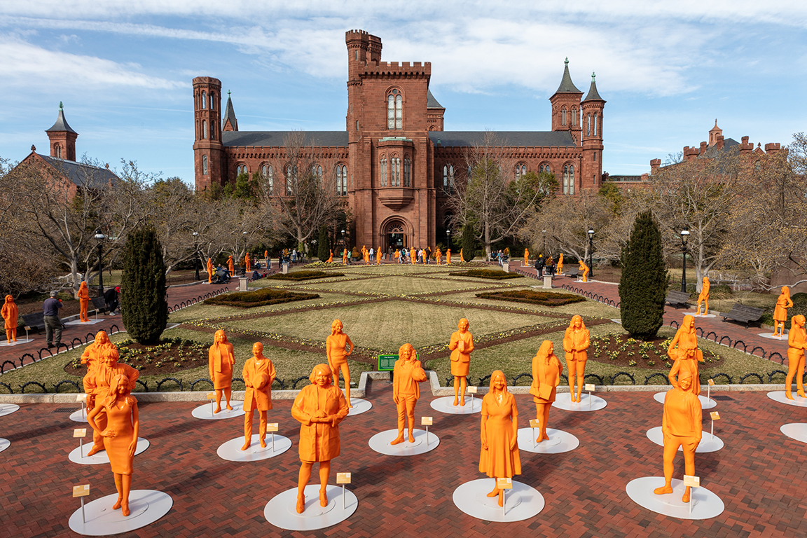 Photo of Smithsonian Exhibit Statues